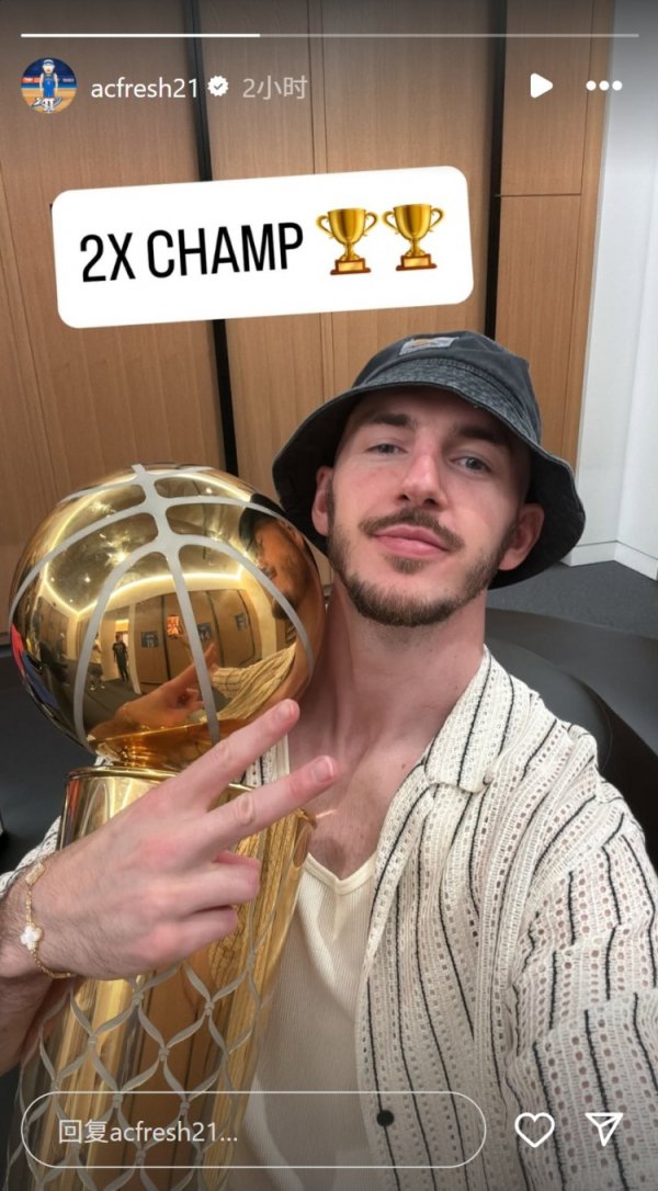 🏆🏆卡鲁索INS晒比耶捧杯照：两届总第一名