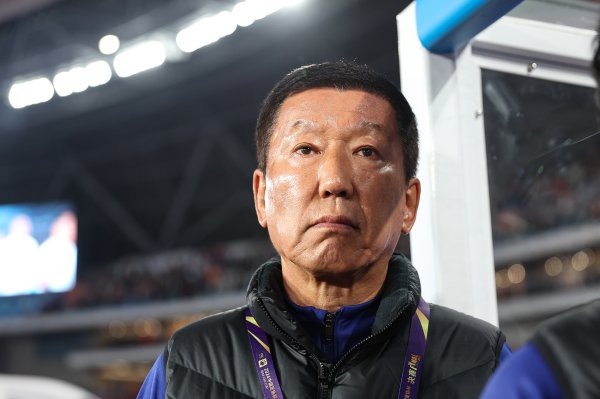 陈永：听说泰山希望与崔康熙进行沟通夏窗，没回应现在找不到老崔