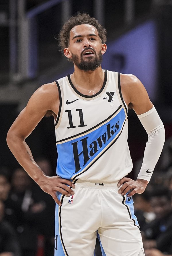 提前续约搁置？☎️特雷-杨明夏或可签5年3.5亿 前提是进最