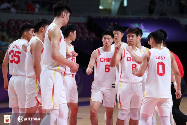 韩国队单场22记三分！媒体人：中国男篮全队现场观战韩国vs黎
