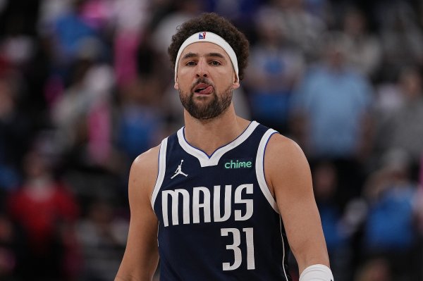 杰伦威谈自己的“欢迎到NBA时刻”：克莱负角度命中 拍了拍我
