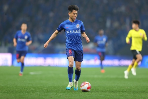 曹赟定谈戴伟浚、谢鹏飞重伤：不在体系里，主指导教练员不需要技