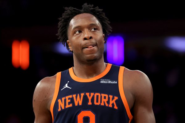 阿努诺比：新赛季目标一直是入选一防和当选DPOY 防卫  赢