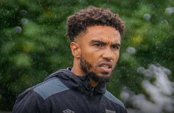 官方：伊普斯维奇宣布儒尼奥尔-斯坦尼斯拉斯加入一线队指导教练