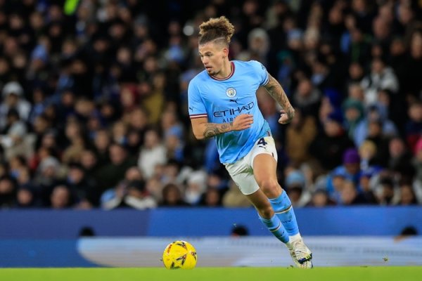 意媒：尤文有意在冬窗租借曼城中场球员菲利普斯，他不在曼城计划