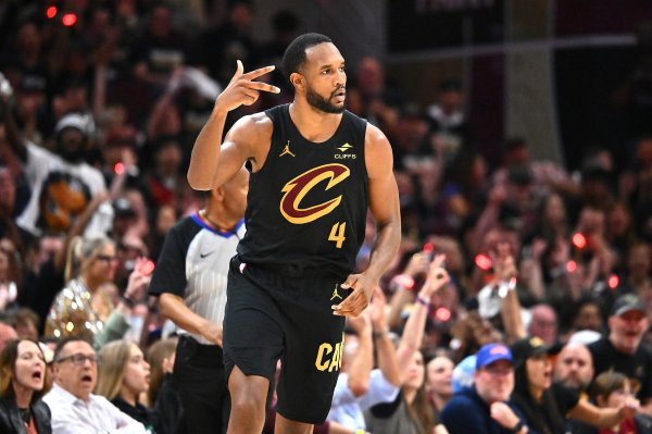 莫布里：会全力以赴去冲击最有价值球员 新赛季我会迎来一次巨大