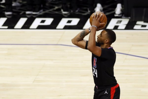 鲍威尔：我曾模仿过韦德的赛事   我也是热火文化的一部分了