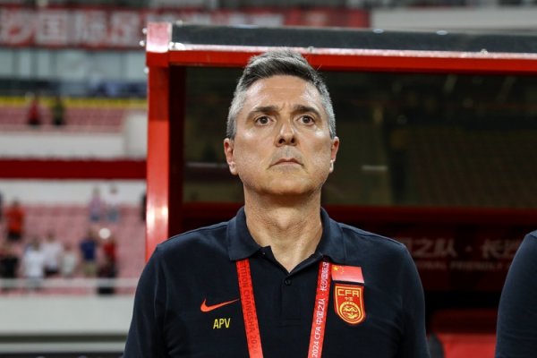 津媒：U22国足末轮不满足只拿1分，安东尼奥仍对场地有些不放