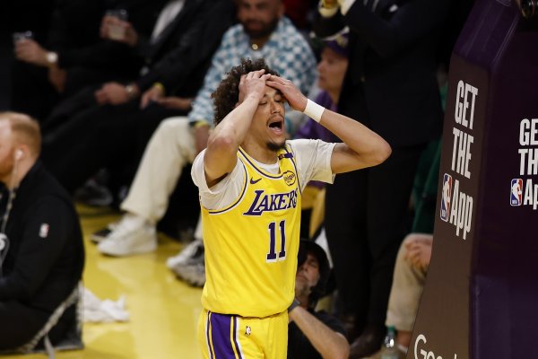 海斯：夏天增重了9公斤 之前一直比较瘦弱想增加强健  的体重