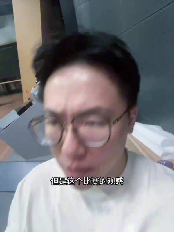 媒体人：范德彪在努力练习自己的投篮 艾顿首秀没人给他喂饼