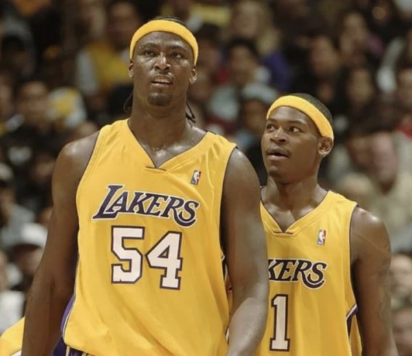 卧龙凤雏 “KO”组合！美媒调侃：这就是昨天的艾顿和布朗尼