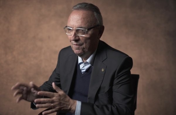 前巴萨主席：我不会和菲戈打招呼，作为巴萨球迷我只希望球队赢球