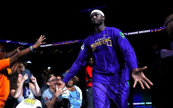 夸梅：有人做慈善只为避税&并非就是好人 就好比毒贩给