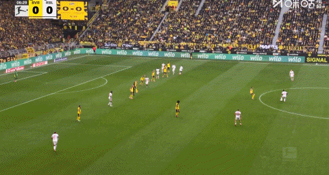 开场闪击！鲍姆加特纳门前垫射建功，莱比锡1-0领跑  多特