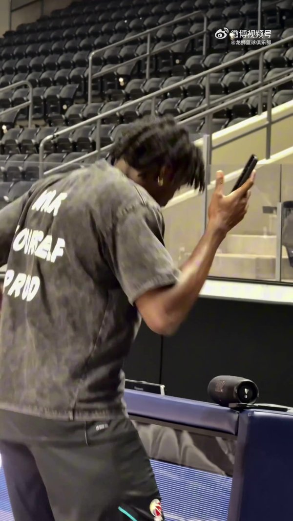 广州龙狮已抵达快船季前赛场馆 化学反应正热中🔥