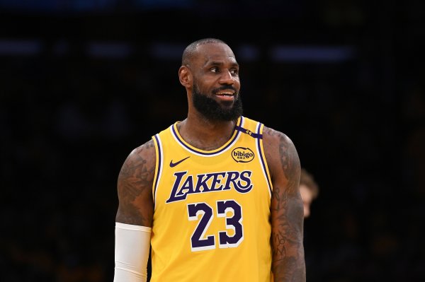 Buha：重新评估并不意味立即复出 詹姆斯大概会缺席7到12