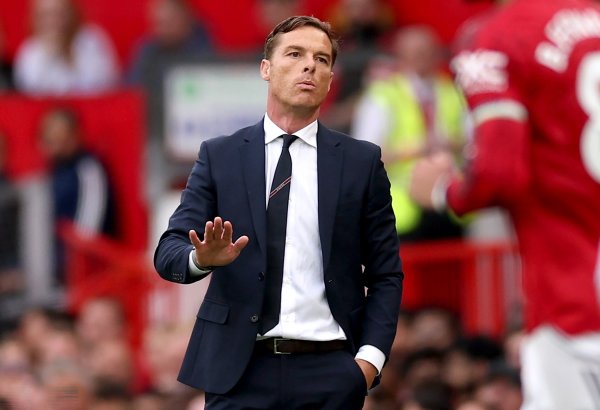 伯恩利主帅：我们曾一度与曼城势均力敌，但尾声阶段失控导致大败