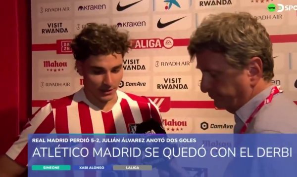 快速  复盘！赛后小蜘蛛接受采访时回看十二码球：这球我踢得不