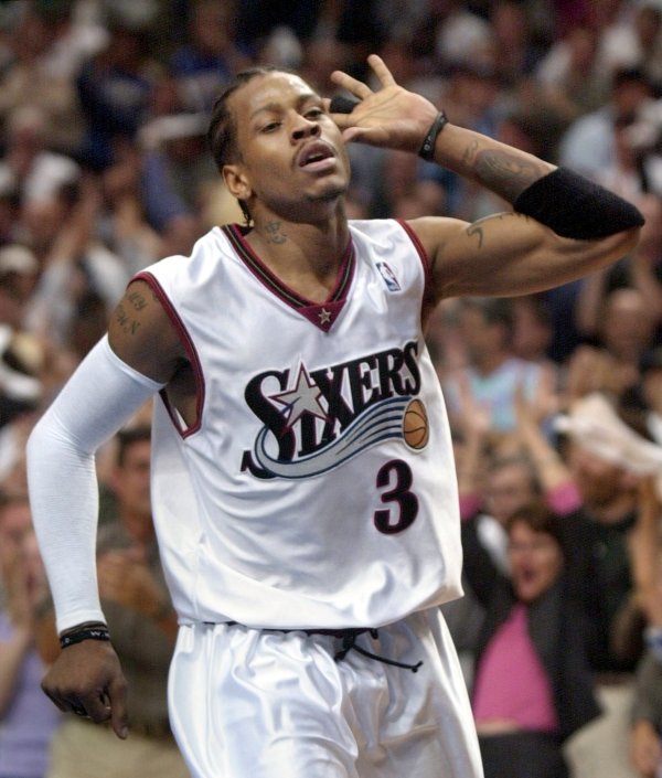 艾弗森：巅峰期  时每年赚一千万都不够花 后来最怕别人知道自