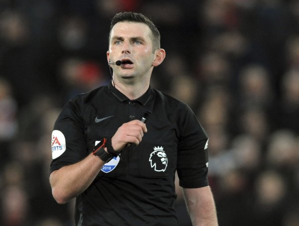 英超第8轮裁判    安排：迈克尔-奥利弗执法双红会焦点战