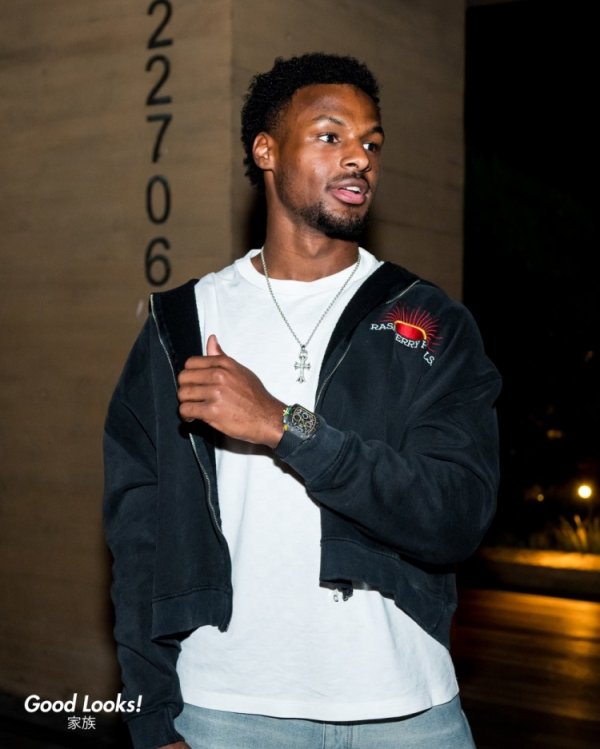 ＂偷＂拿老爸手表？布朗尼带詹姆斯联名理查米尔腕表 市价约55