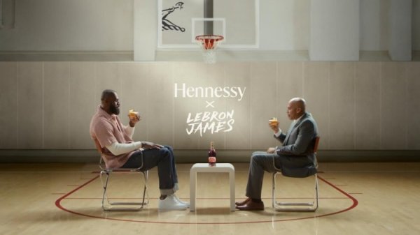 美媒：球迷起诉詹姆斯广告欺诈毫无根据 预计将通过律师驳回此案