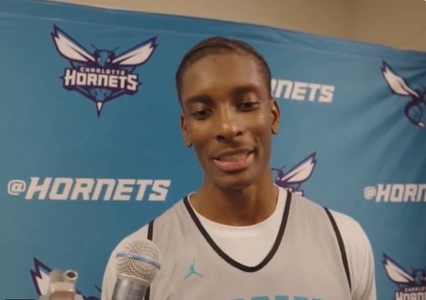 迪亚巴特：好久没感受主场作战  氛围了 对新赛季充满期待