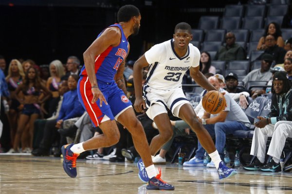 外线不准！11号秀科沃德13投5中&三分9中2得到1