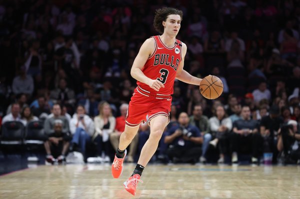 表现全能！基迪上半场7中4 拿到12分4篮板球  5助功  