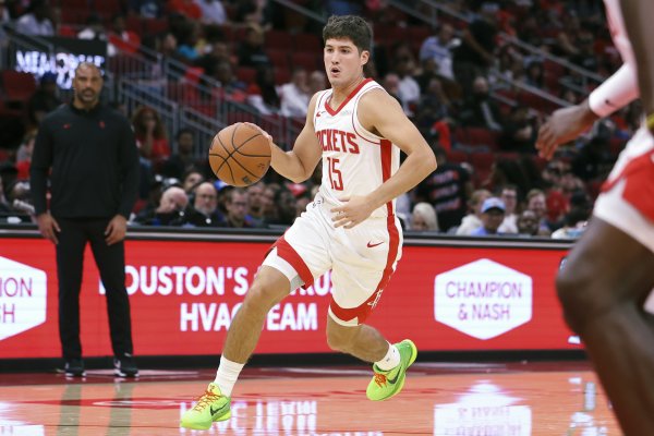 揭幕战对阵蝉联第一名    第一名  ！火箭官方：季前赛以不