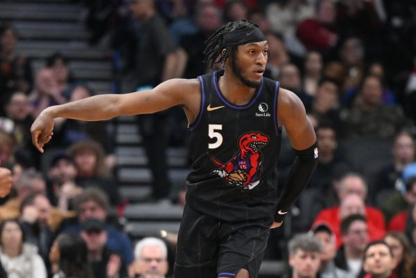 完美控场！奎克利16中6得18分3板11助1断 三分9中5