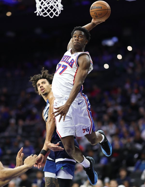 未来巨星？生涯首秀：埃奇库姆34分排第三&仅次于张伯