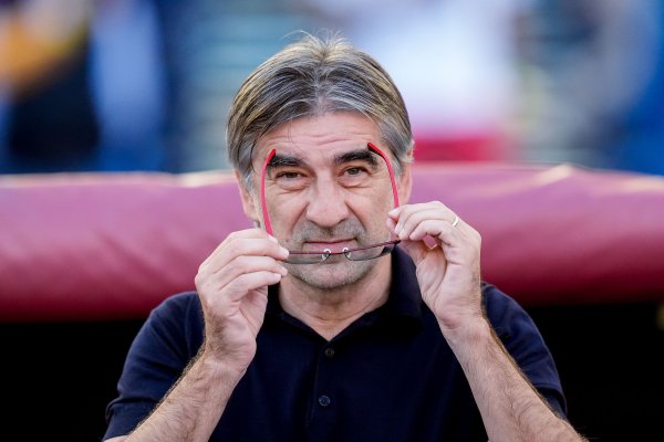 一直有offer😅尤里奇一年被解雇3次，分别带队53天/10