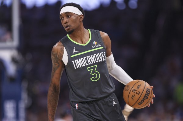 爱德华兹谈麦丹隔扣杨瀚森：我当时告诉他 兄弟 太残暴了