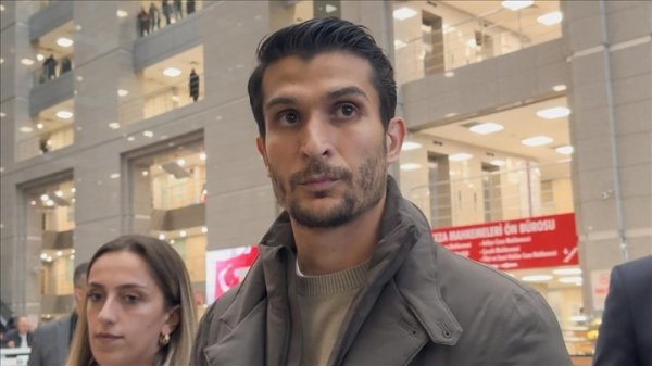 贝西克塔斯中场球员回应赌球指控：我的身份被盗用，我这辈子从未