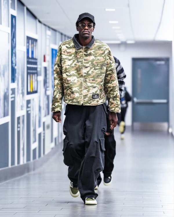 步行者入场照： 西卡依旧酷 马瑟林Cos哈利伯顿？