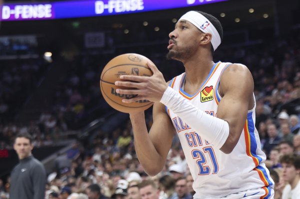 打得不错！阿隆-维金斯14投7中&三分9中5得到23